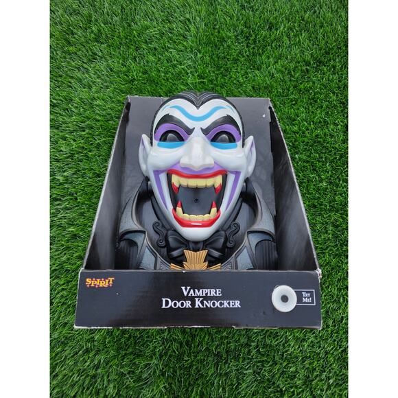 New Spirit Vampire Door Knocker With Voice And Glowing Eyes Halloween Spooky - Picture 1 of 3